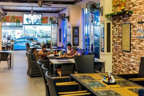 Hallo Patong Hotel