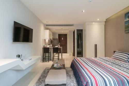 Patong Hill Cozy Studio With Nice Pool And Garden