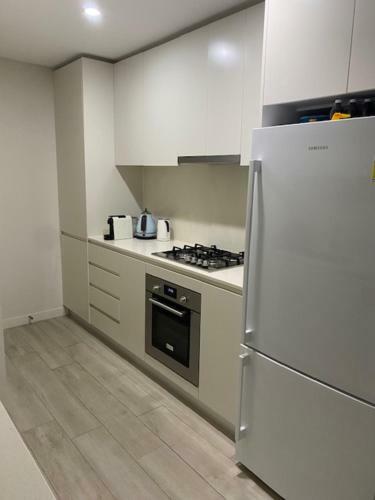 Home Away From Home Private Ensuite Bathroom & Wifi