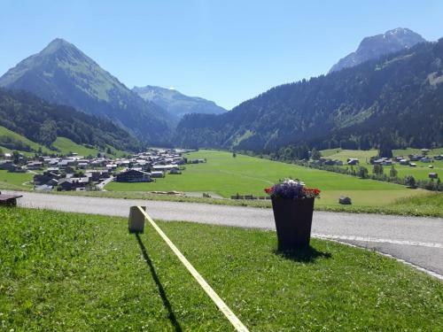 Hostal Haus Erna Schoppernau