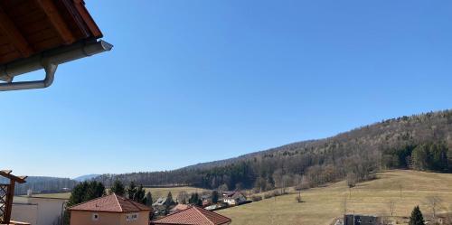 Sch�nes Apartment Mit Terrasse, Mitten Im Gr�nen.