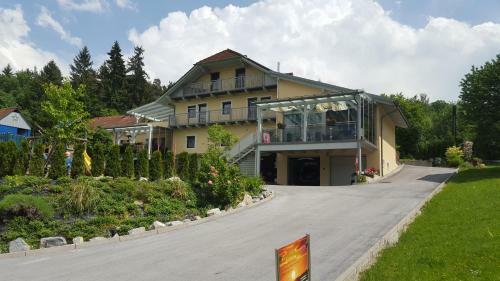 Apartment Bernd - Sch�ne Ferienwohnung Am Rande Von Ligist