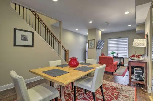 Pet-friendly Dc Townhome Walk To Noma Metro!