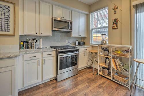 Pet-friendly Dc Townhome Walk To Noma Metro!