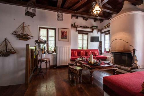 Villa Phoevos' Residence