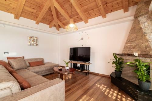 Azor Luxury Villa I