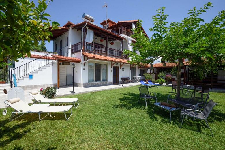 Sophia Houses By The Sea