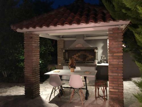 Contemporary Farmhouse With Bbq In North Evia