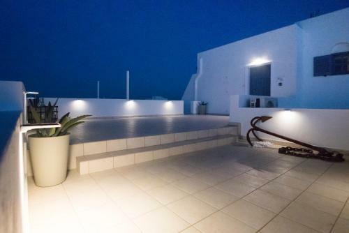 Thalassa Seafront Brand New 1bd House In Naousa