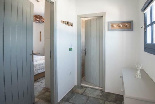 Thalassa Seafront Brand New 1bd House In Naousa