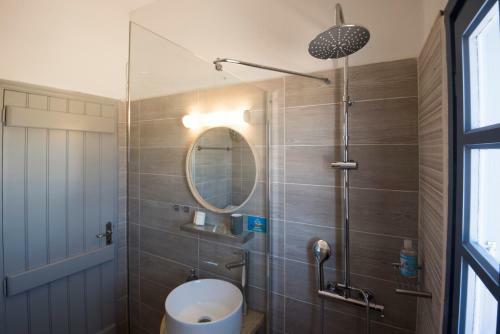 Thalassa Seafront Brand New 1bd House In Naousa