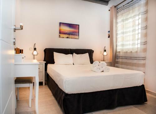 Caper-2 Bedroom Traditional Home With Amazing View