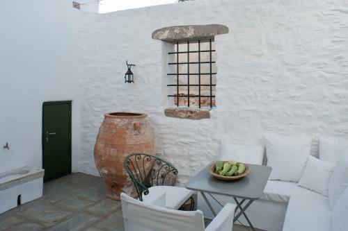 The Olive House Naoussa