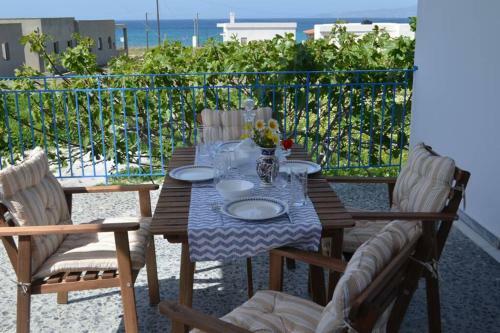 Traditional 2bdr. Beach House