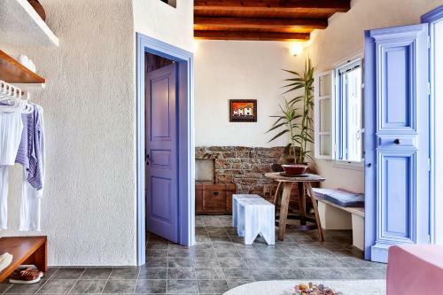 Villa Georgilas Cave House