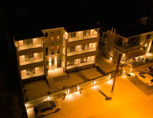 Apartamento Zisis Suites