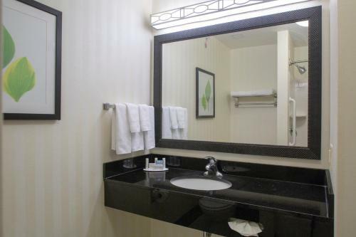 Hotel Fairfield Inn And Suites By Marriott Gadsden