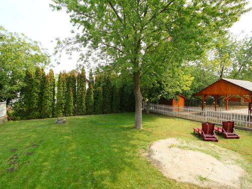 Villa Balatonsz�rsz� 2