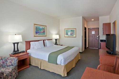 Holiday Inn Express Hotel & Suites Ashland