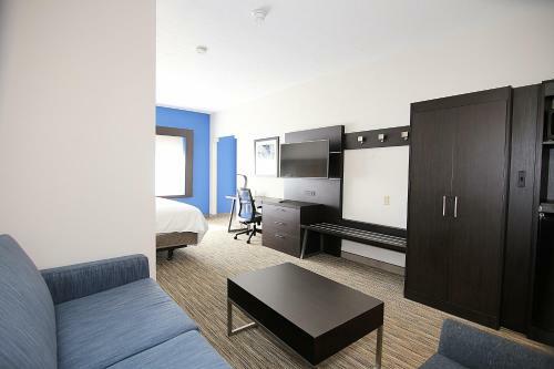 Holiday Inn Express Hotel & Suites Ashland