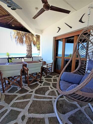 Zennova #22 Nikiti Sea Side House