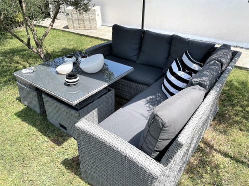 Athina's Apartments & Studio