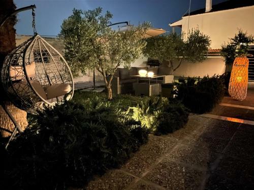 Athina's Apartments & Studio