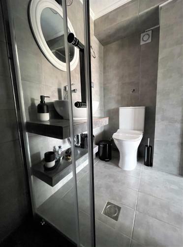 Athina's Apartments & Studio