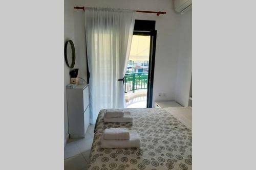 Tetis Seafront Maizonette