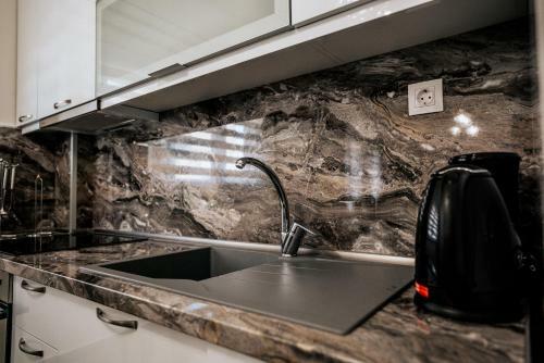 Emerald Luxury Apartments