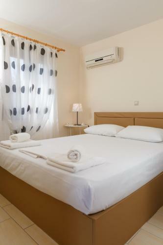 Glyfada Villas