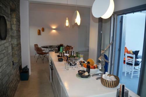 The Hedonist Square Cycladic House With Sea View