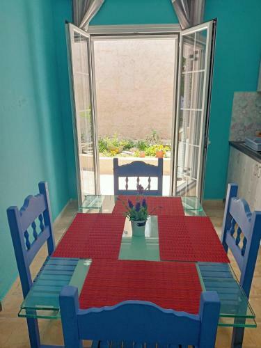 House Lantana 1432