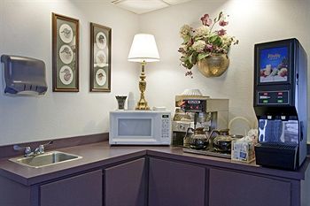 Hotel Americas Best Value Inn New London