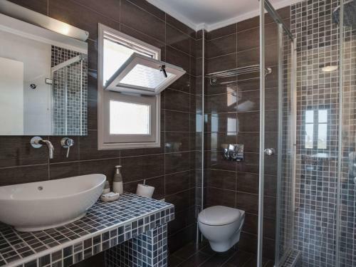 Charming Apartment In Lesbos Island With Swimming Pool
