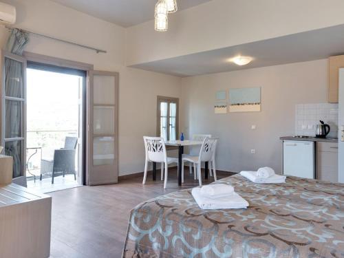 Classy Apartment In Lesvos Island With Swimming Pool