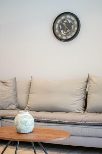 Hotel F & S Lounge Suites