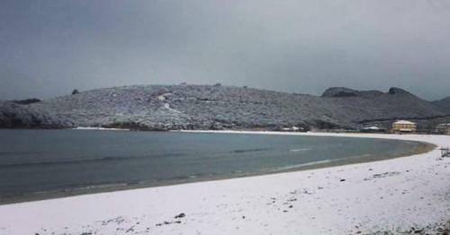 Apartment With 2 Bedrooms In Ammoudia