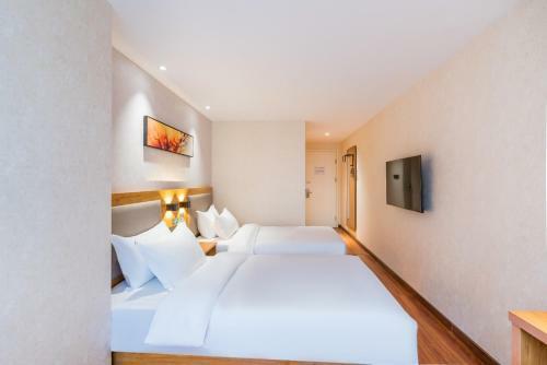 Urba Hotel Huayuan Subway Station