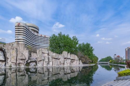 Urba Hotel Huayuan Subway Station