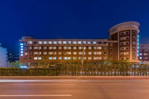 Urba Hotel Huayuan Subway Station