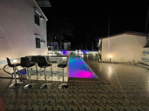 Villa Capetown Grey House Shelu Karjat