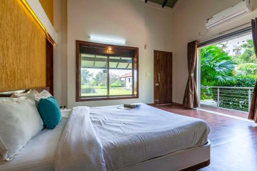 Stayvista At Cadamba Villa