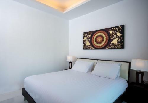 Contemporary 3 Bedrooms Stylish Pool Villa