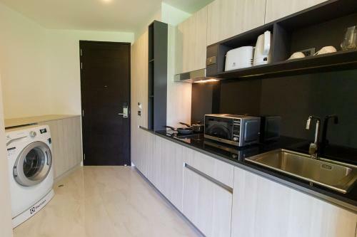 Oceana Sea View Apartments - Kamala Beach