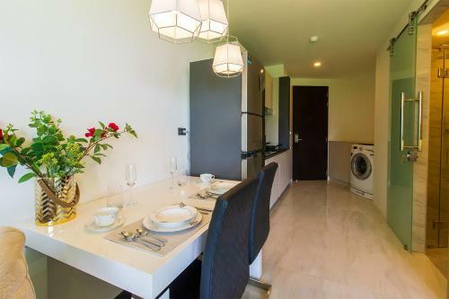 Oceana Sea View Apartments - Kamala Beach