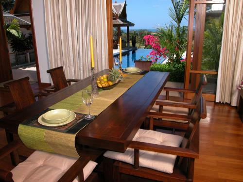Gorgeous Thai Villa With Pool And Hilltop Seaviews