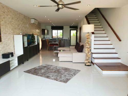 Apartamentos Choeng Mon Garden House 17