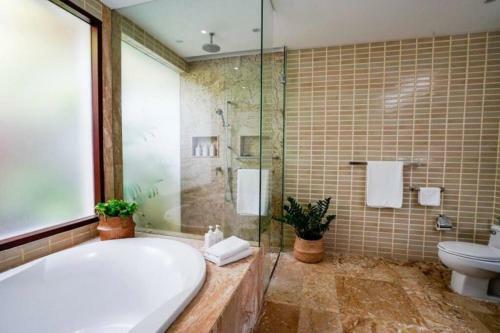 4 Bedroom Beachfront Villa Rose