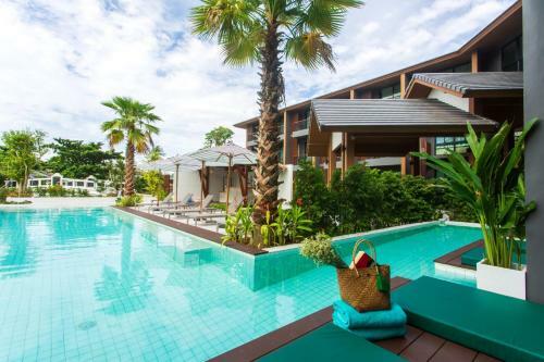 Hotel The Canale Samui Resort - Sha Extra Plus
